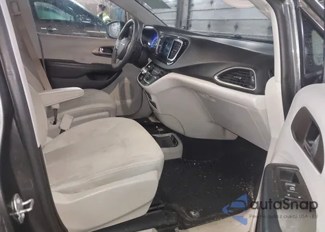 2017 Chrysler Pacifica Touring from USA, damaged, VIN 2C4RC1DG7HR507670